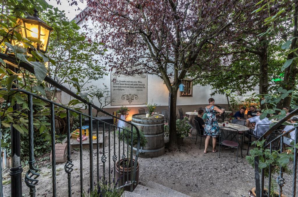 Oberrimsingen Hotel Loewen Garni מראה חיצוני תמונה