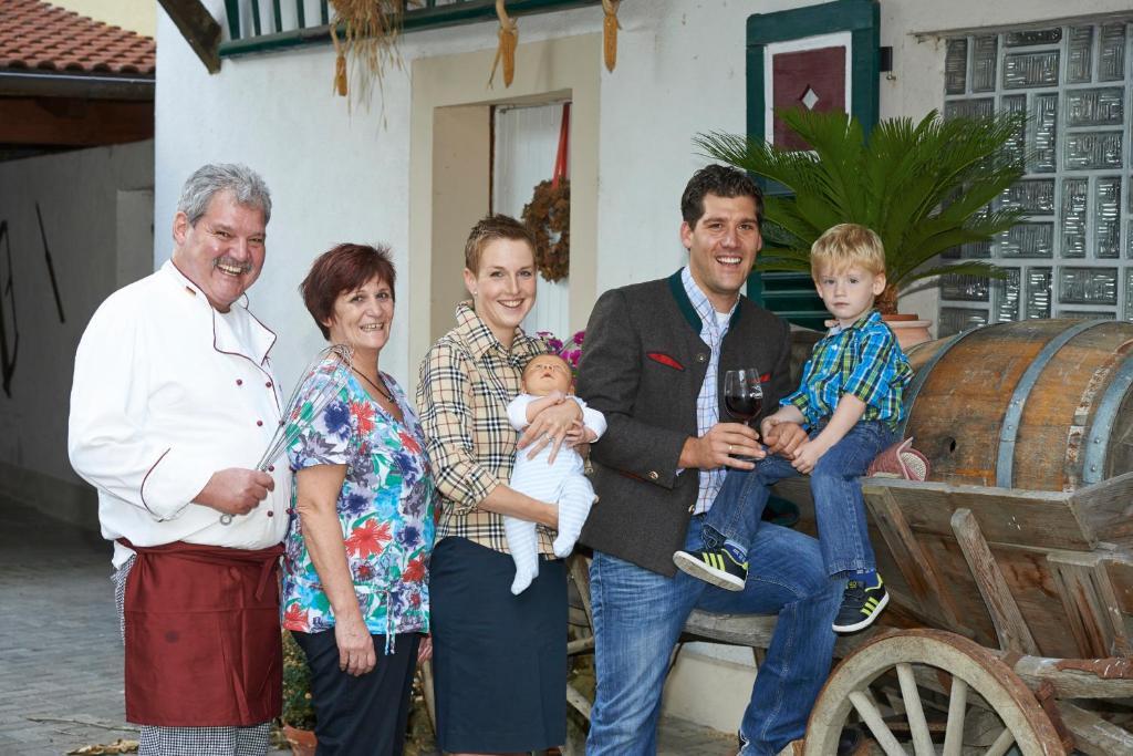 Oberrimsingen Hotel Loewen Garni מראה חיצוני תמונה