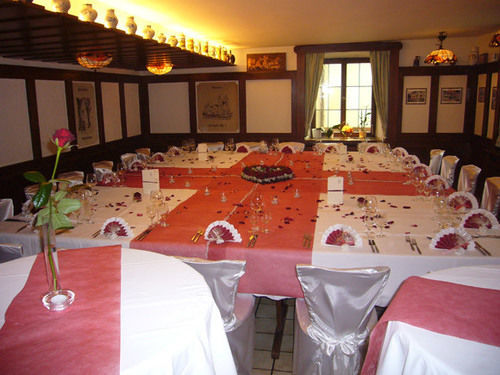 Oberrimsingen Hotel Loewen Garni מראה חיצוני תמונה
